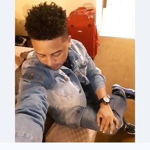 Meet your Posher, Joel